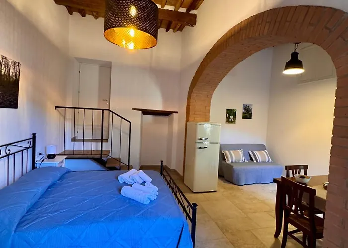 Nel Borgo 수베레토